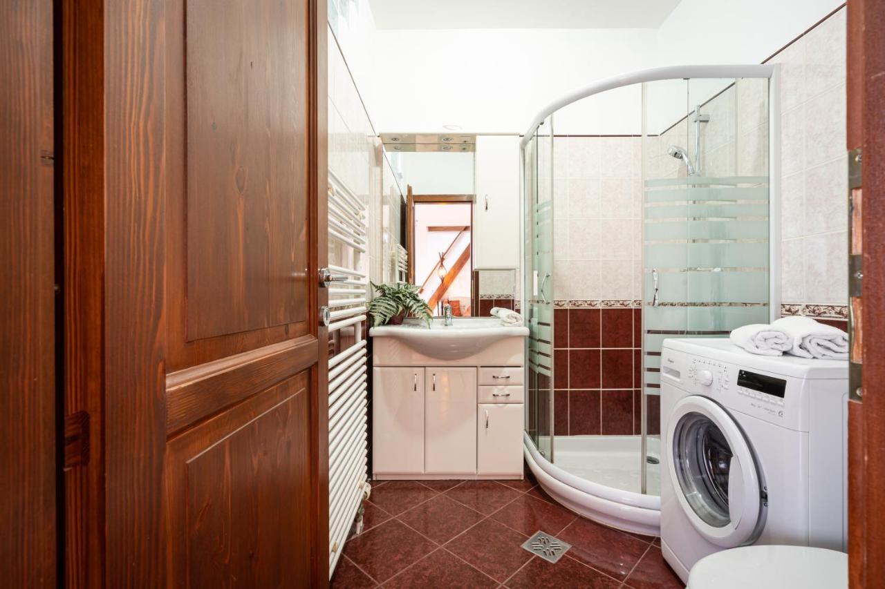 Beautiful Apartment With Ac بودابست المظهر الخارجي الصورة