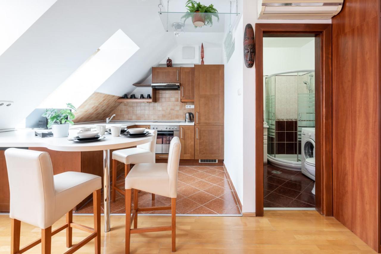 Beautiful Apartment With Ac بودابست المظهر الخارجي الصورة